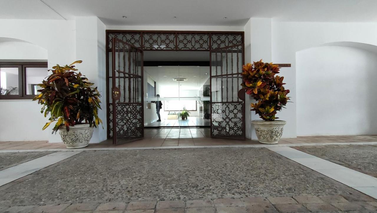 Hotel La Parra Jerez de la Frontera Ngoại thất bức ảnh